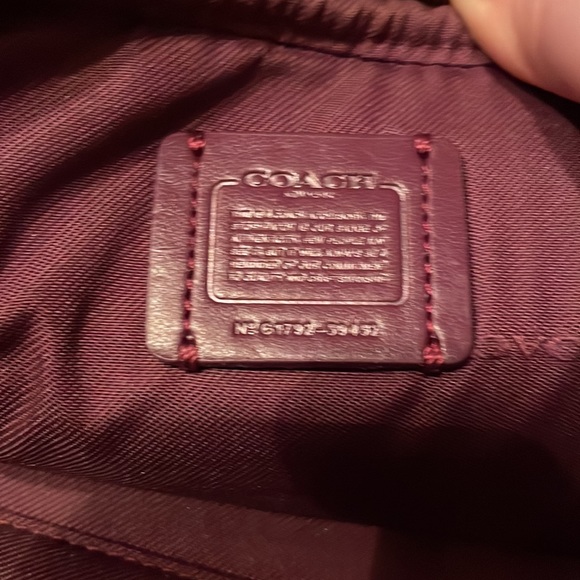 @@NWOT@@ ~ Coach large dark burgundy leather wristlet. Matching ID holder. - Picture 3 of 11